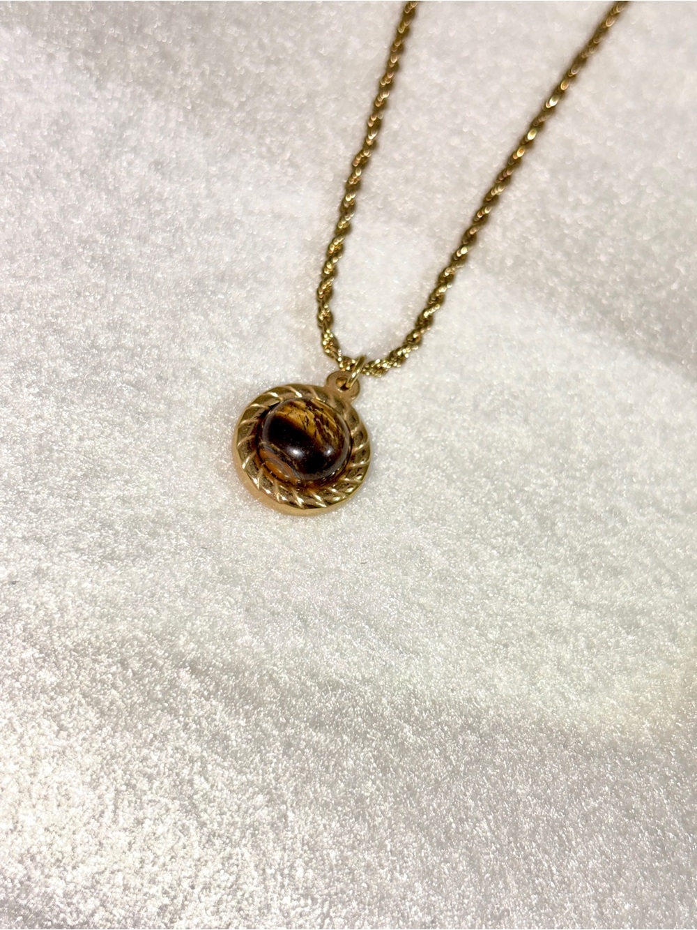 Gold-Tone Rope Pendant Necklace with Brown Stone